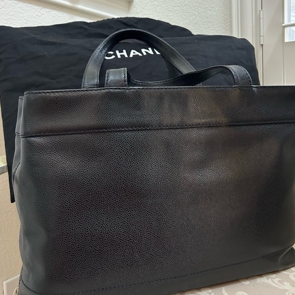 Authentic CHANEL black vintage timeless CC caviar XL tote - Picture 6 of 14